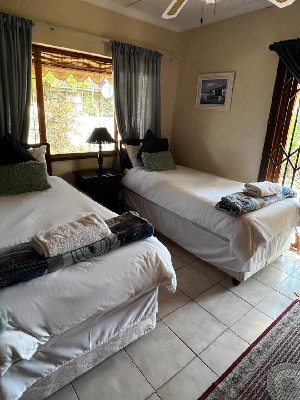 Bleu Bird Guesthouse Durban Ngoại thất bức ảnh